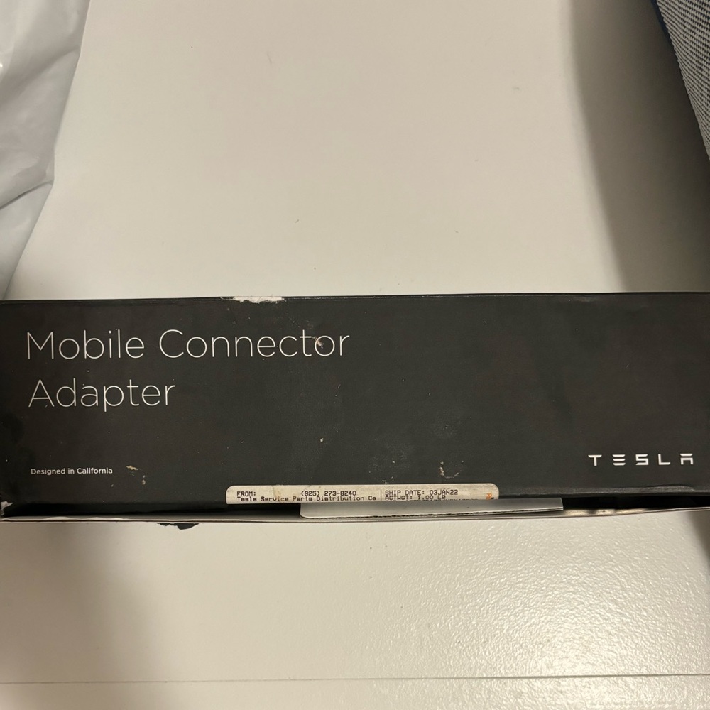 Tesla mobile connector adapter